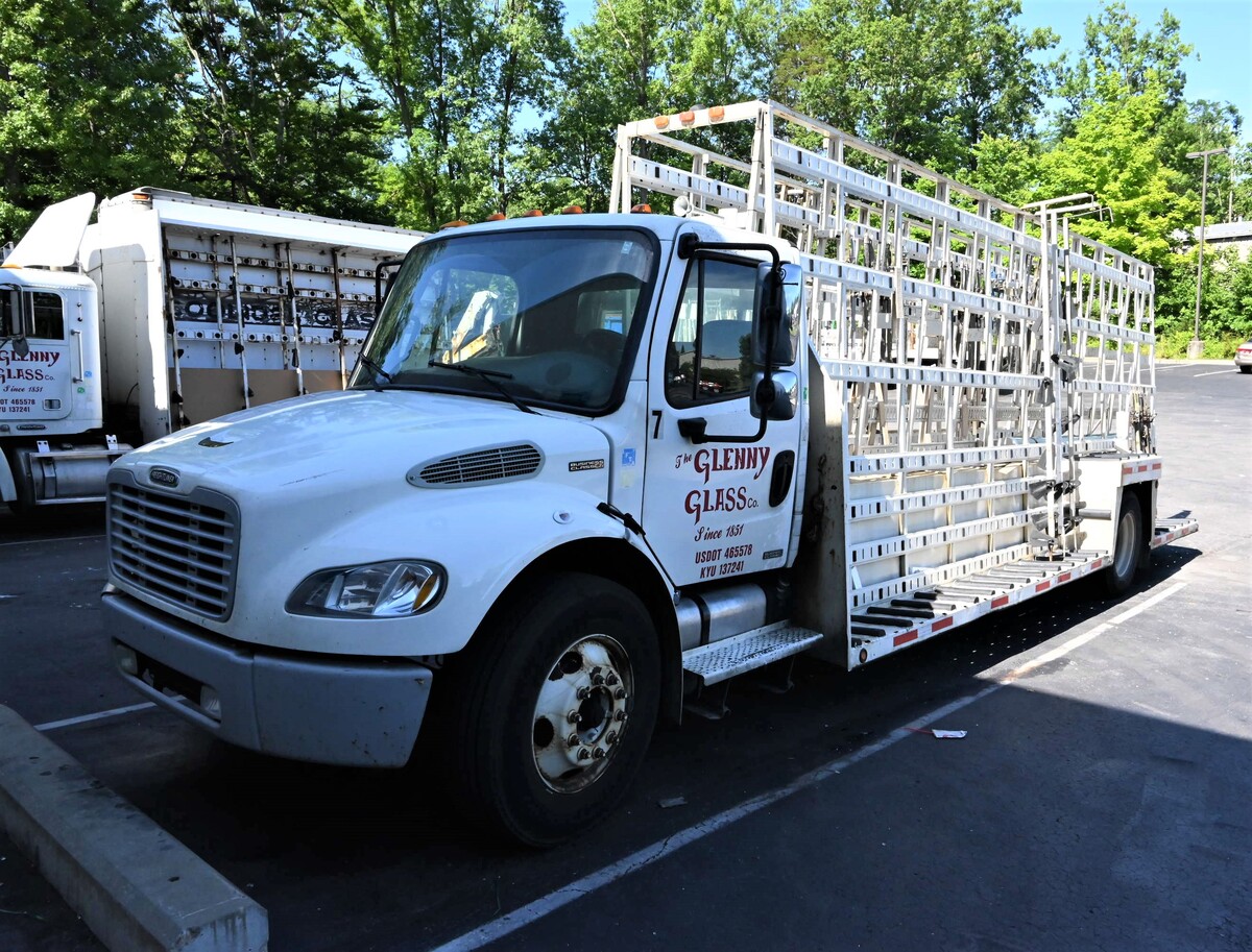mid-size gleeny glass delivery truck